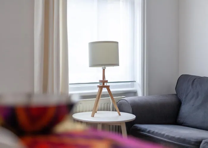Cozy & Charming 2-Bedroom Flat In Prime Central London
