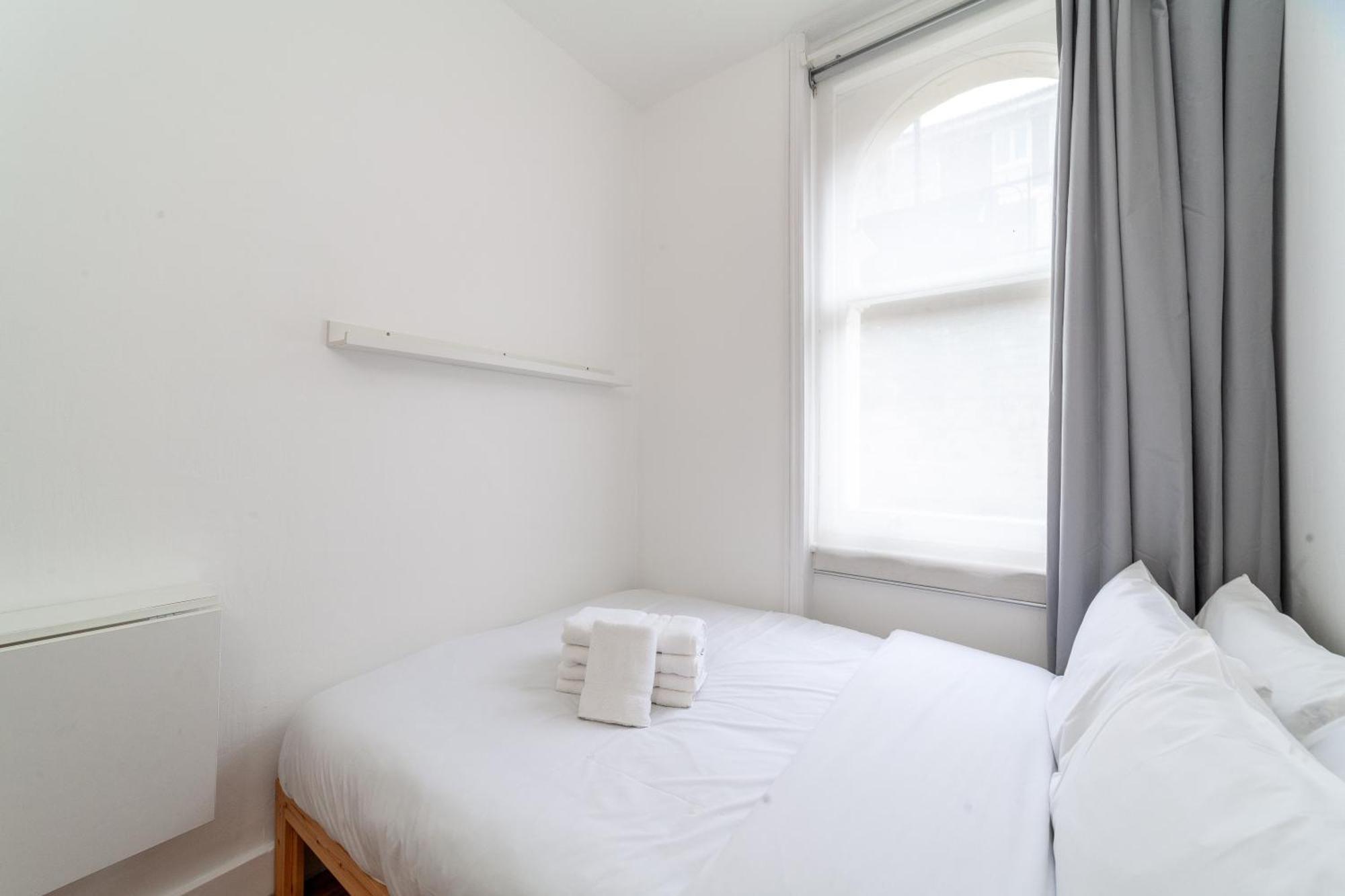 Cozy & Charming 2-bedroom Flat In Prime Apartment *